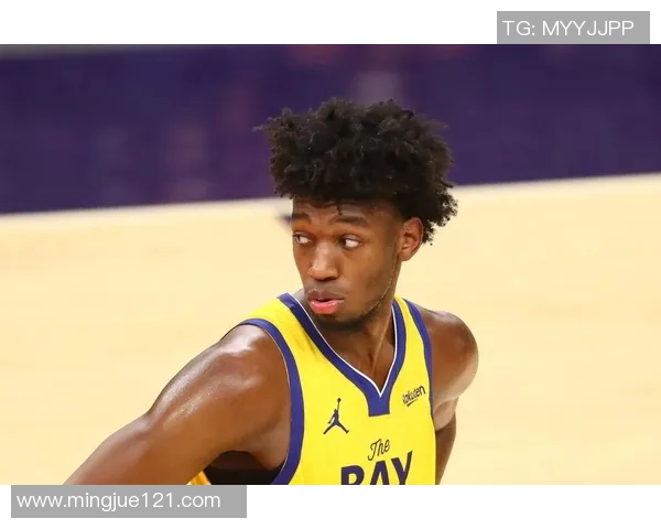 现在就这水平!怀斯曼出场18分钟 6中3拿到6分2篮板! 现在就这水平!怀斯曼出场18分钟 6中3拿到6分2篮板!