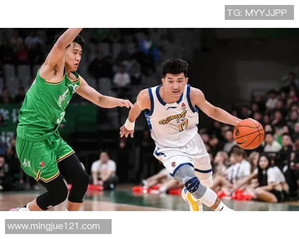 广厦内讧？外援和孙铭徽击掌 后者反应却让人意外